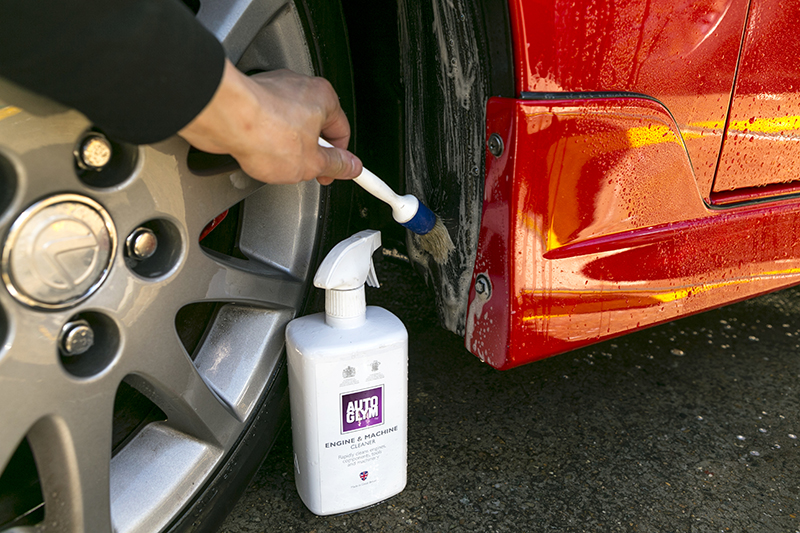 Name:  Cleaning%20Wheel%20Well%203.jpg
Views: 64
Size:  445.7 KB