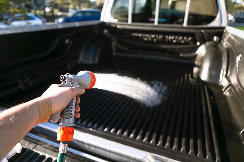 Name: Cleaning%20the%20tray%20on%20your%20pick-up%20truck%203.jpg
Views: 39
Size: 109.6 KB