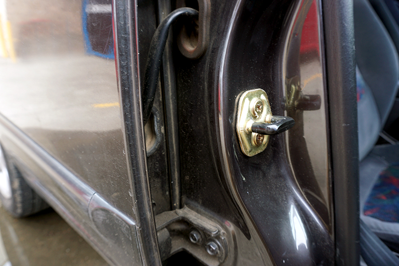 Name:  Cleaning%20your%20door%20jambs%204_1.jpg
Views: 133
Size:  375.5 KB