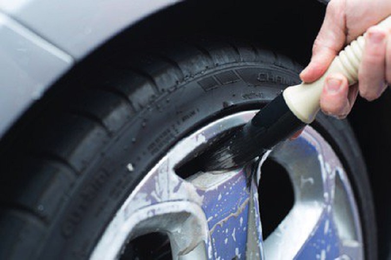 Name: Which%20rim%20cleaner%20to%20use%20on%20your%20car%202.jpg
Views: 66
Size: 83.0 KB